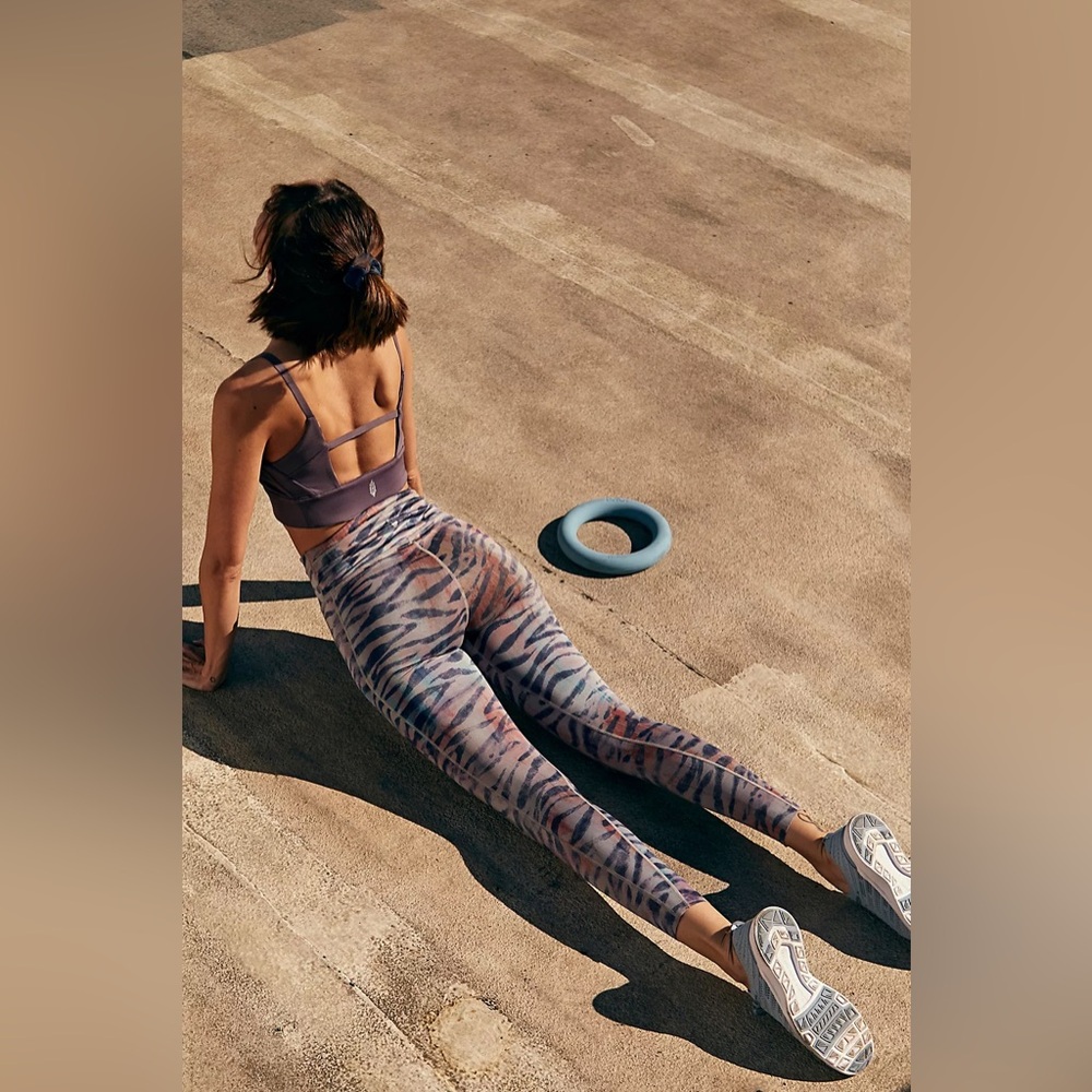 NWT Free People Movement High-Rise 7/8 Beat The Heat Reversible Printed Leggings